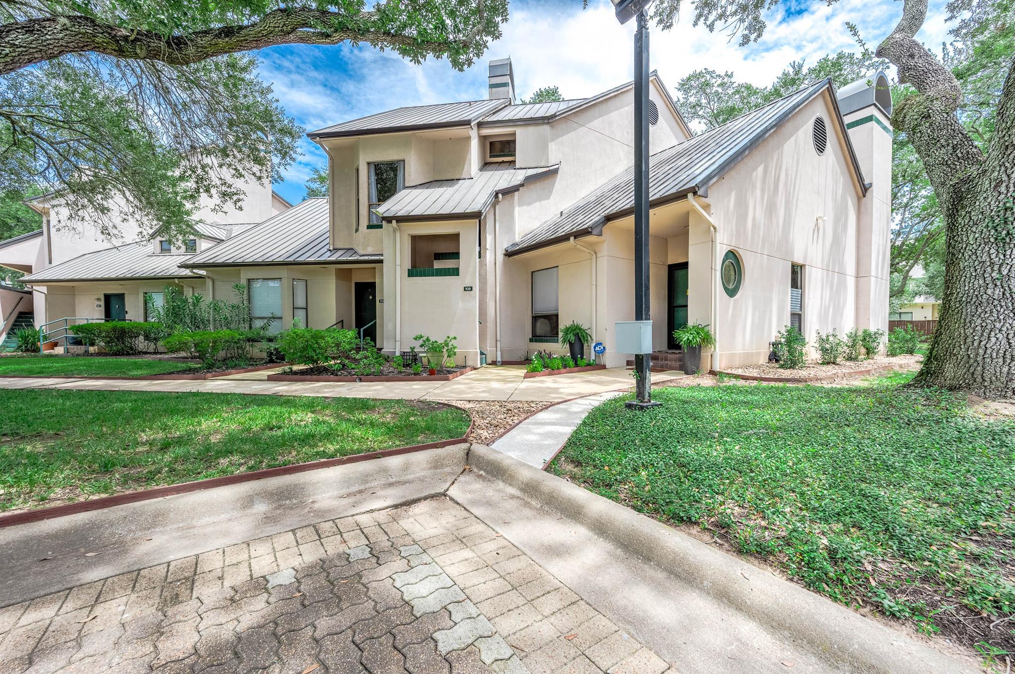 Residential Lease in Sugar Land 4