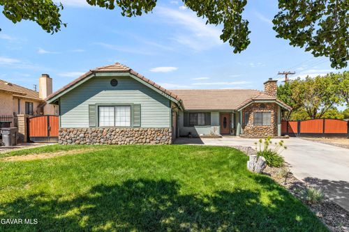41747 Crispi Ln, Quartz Hill, CA, 93536-3150 | Card Image