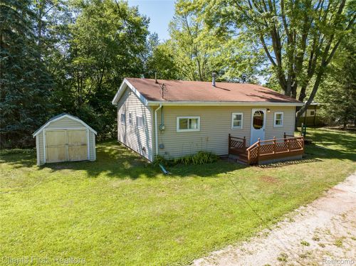 5316 Birchwood Ave, Gladwin, MI, 48624-9031 | Card Image