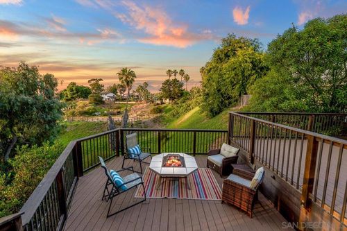 7212 Florey St, San Diego, CA, 92122-2813 | Card Image
