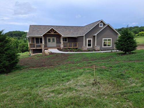 4 Genessee Trl, Galena, IL, 61036-8511 | Card Image
