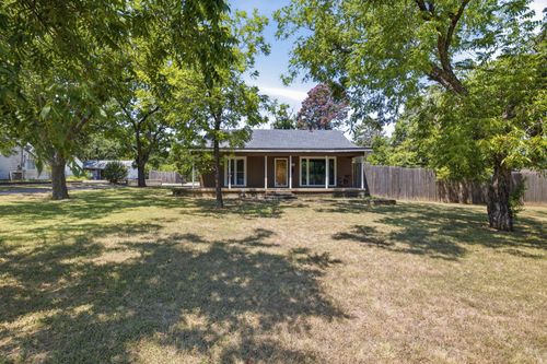 3025 Field St, Haltom City, TX, 76117-3942 | Card Image