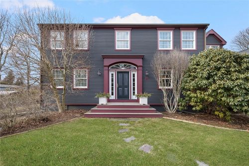 31 Buloid Ave, Jamestown, RI, 02835-1512 | Card Image