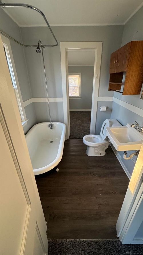 23510 Buckingham St, Clinton Twp, MI, 48036-3102 | Card Image