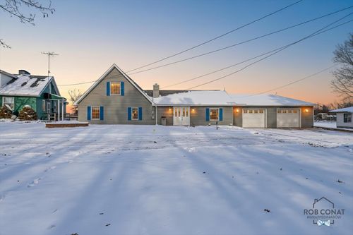 411 S Rock Lake Dr, Vestaburg, MI, 48891-9447 | Card Image