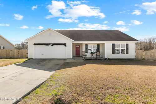 205 High Meadow Ct, Richlands, NC, 28574-8397 | Card Image