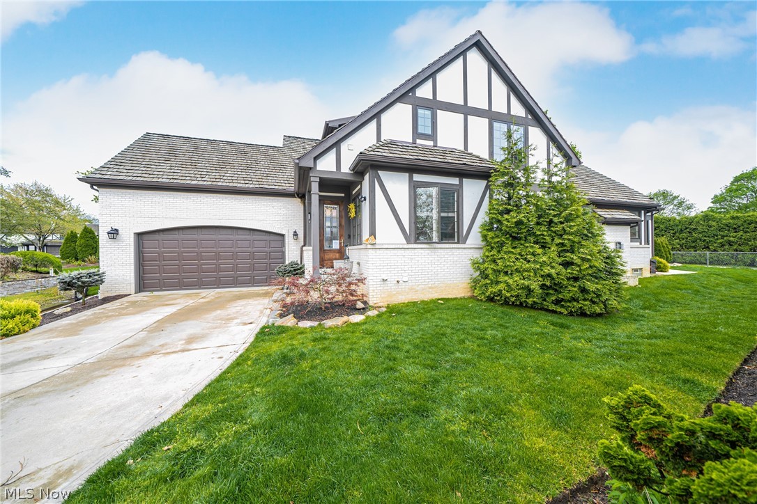 Rear CT , Rocky River, OH 44116