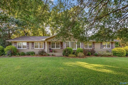 806 Watts Dr Se, Huntsville, AL, 35801-2056 | Card Image
