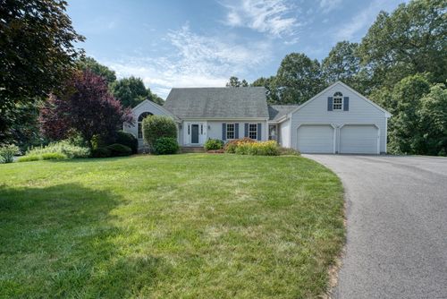 46 Jacqueline Dr, Manchester, CT, 06040-7068 | Card Image