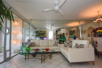 4A - 117 Royal Park Dr, Condo with 2 bedrooms, 2 bathrooms and null parking in Oakland Park FL | Image 2