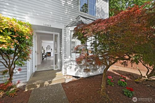 10263 Ne 129th Ln, Kirkland, WA, 98034-2882 | Card Image