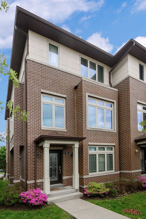 43 Forest Ave, River Forest, IL, 60305-2001 | Card Image