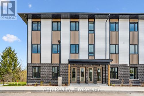10-465 Garafraxa St W, Fergus, ON, N1M1C6 | Card Image