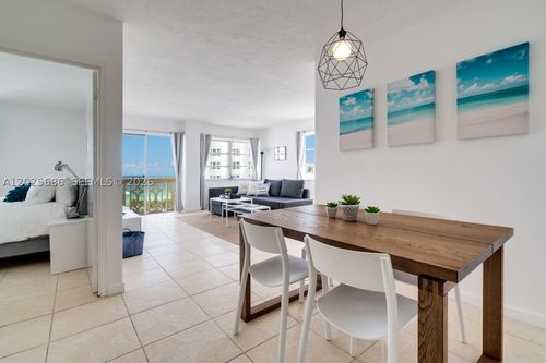 1101-3100 Collins Ave, Miami Beach, FL, 33140-4125 | Card Image