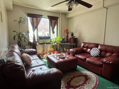 apt-6e-11 Metropolitan Oval, Bronx, NY, 10462-6504 | Card Image