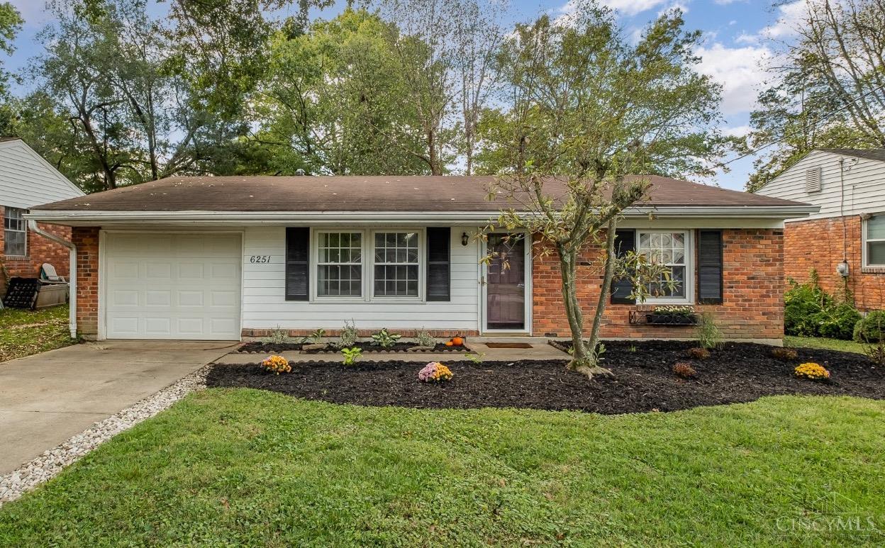 Autumnleaf Ln, Cincinnati, OH 45230