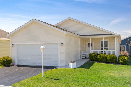 1517 Concord Cir, Grayslake, IL, 60030-2150 | Card Image