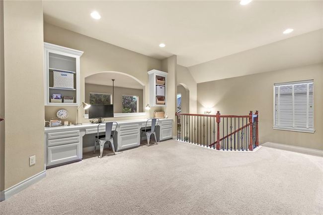 Additional study area upstairs for doing homework or running a business from home. | Image 28