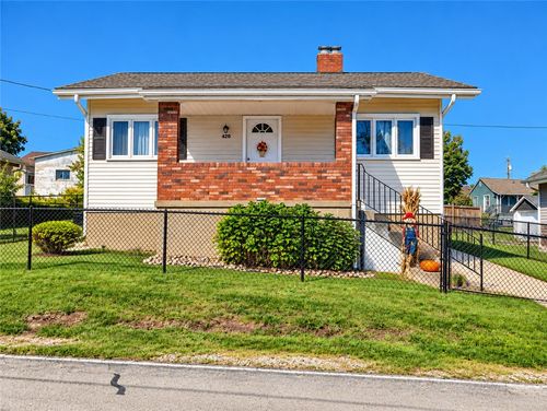 420 Plum Ave, New Kensington, PA, 15068-2031 | Card Image