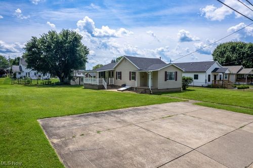 1320 21st St, Vienna, WV, 26105-2344 | Card Image