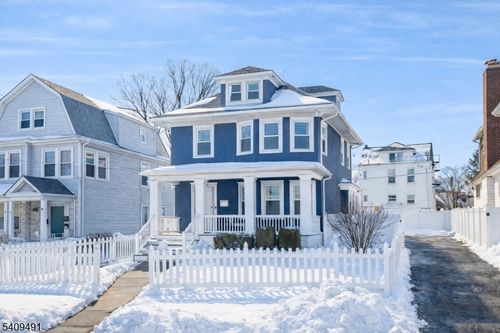 98 Weequahic Ave, Newark, NJ, 07112-2217 | Card Image