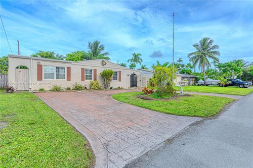 921 N 31st Ct, Hollywood, FL, 33021-5508 | Card Image