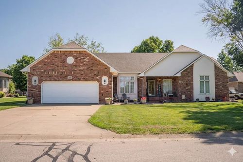 9 Flanigan Dr, Augusta, KS, 67010-2375 | Card Image