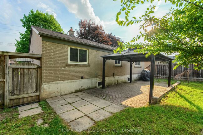 18 Weber Dr, House other with 3 bedrooms, 2 bathrooms and 3 parking in Georgetown ON | Image 33