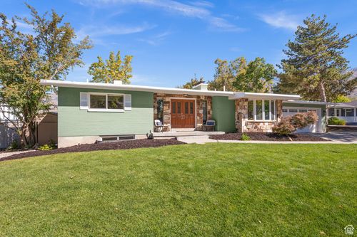 8597 S Mount Majestic Rd, Sandy, UT, 84093-1834 | Card Image