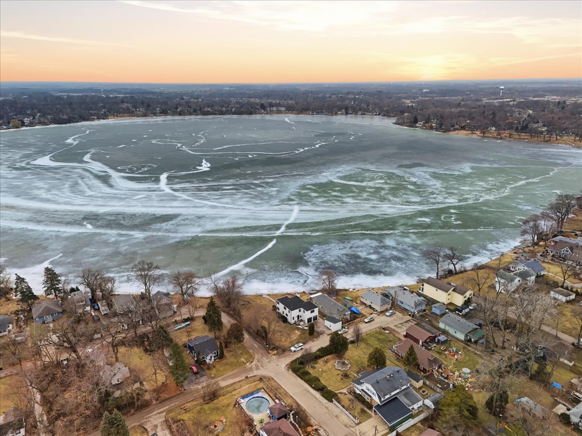 Residential in Round Lake Beach 4