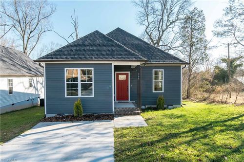 909 Franklin St, Thomasville, NC, 27360-3144 | Card Image