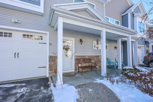 78-78 Woodview Way, Manchester, NH, 03102-8423 | Card Image