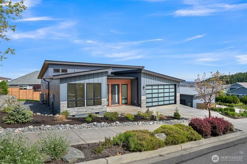 3953 Rock Ridge Pkwy, Anacortes, WA, 98221-4515 | Card Image