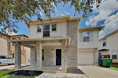 7 Beacon Oak, San Antonio, TX, 78239-1414 | Card Image