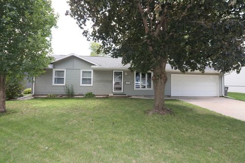 304 9th St Sw, Spencer, IA, 51301-5643 | Card Image