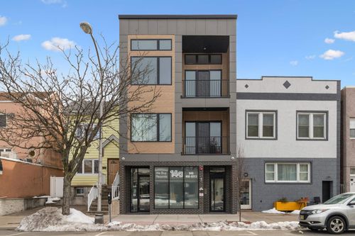 952 Broadway, Bayonne, NJ, 07002-4019 | Card Image