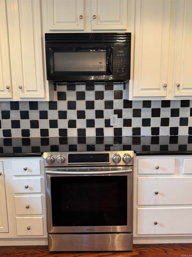 2025 Fairway St, House other with 4 bedrooms, 3 bathrooms and null parking in Stuttgart AR | Image 10