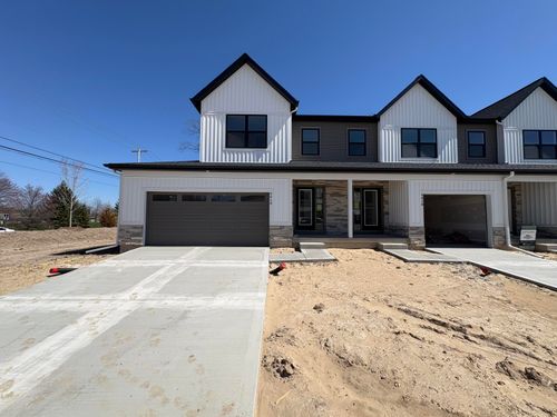 4414 Trillium Ct Se, Kentwood, MI, 49512-4401 | Card Image