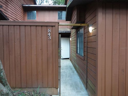 843 Sw 56th Ter, GAINESVILLE, FL, 32607-3850 | Card Image