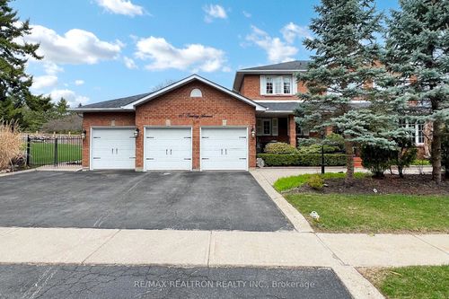 80 Findlay Ave, King City, ON, L7B1E1 | Card Image