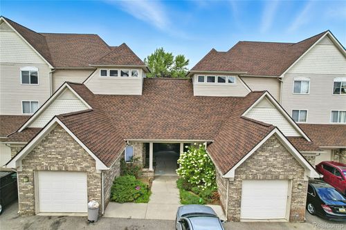 863 Brandon Ave, Pontiac, MI, 48340-1383 | Card Image