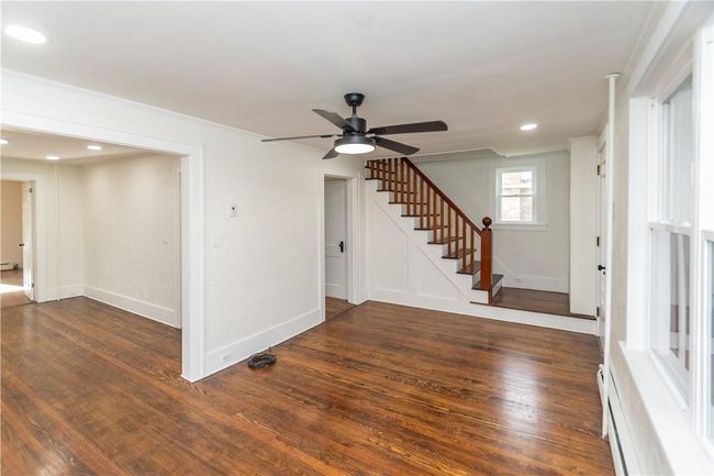 Living Room | Image 16