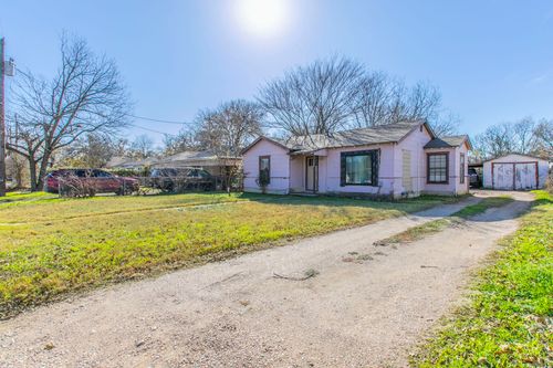 108 N Lakeview Dr, Lacy Lakeview, TX, 76705-1963 | Card Image