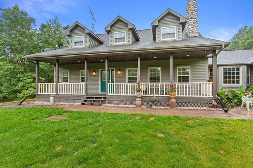 704 Sandy Pines Court, Redgranite, WI, 54970 | Card Image
