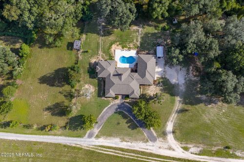105 Dairy Rd, Melrose, FL, 32666-3315 | Card Image