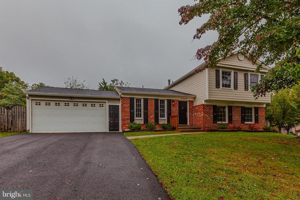 Sandy St, Laurel, MD 20707