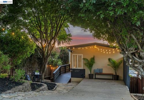 2317 Mira Vista Dr, El Cerrito, CA, 94530-1658 | Card Image