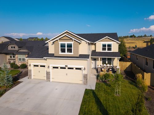 2750 46th Ct, Redmond, OR, 97756-7276 | Card Image