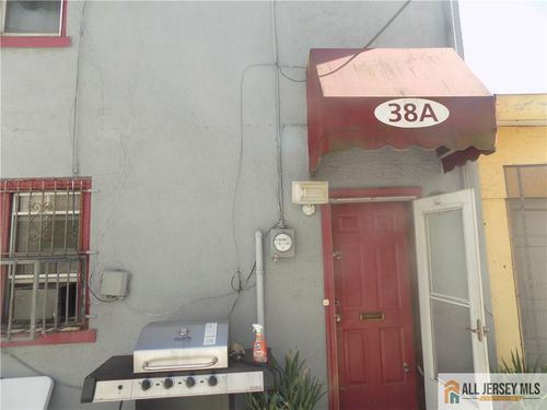 38 Coit St, Irvington, NJ, 07111-4244 | Card Image