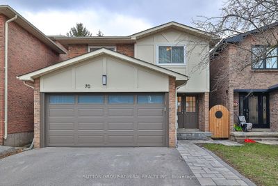 70 N Meadow Cres, House other with 4 bedrooms, 4 bathrooms and 4 parking in Thornhill ON | Image 1